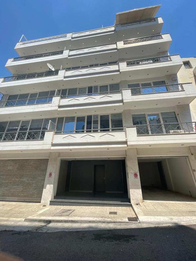 Cozy Apartment Located On Piraeus Port Area- Exteriör bild