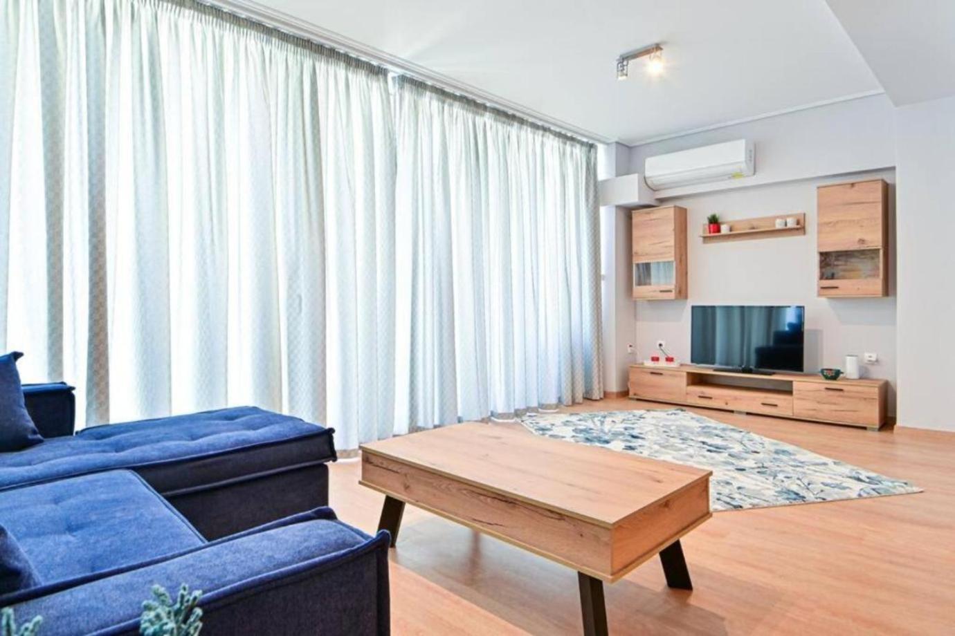 Cozy Apartment Located On Piraeus Port Area- Exteriör bild