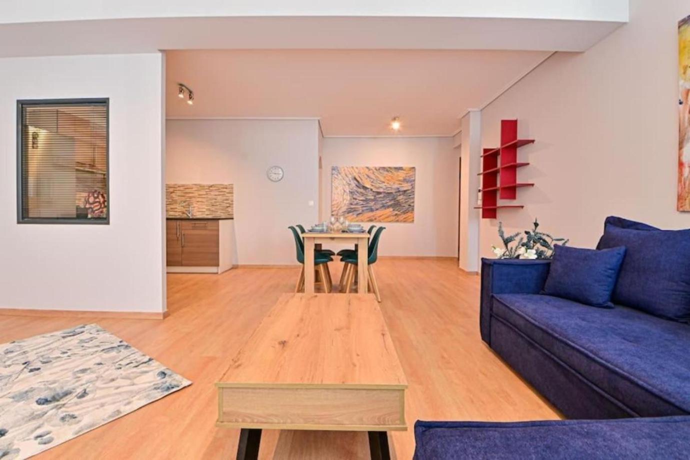Cozy Apartment Located On Piraeus Port Area- Exteriör bild