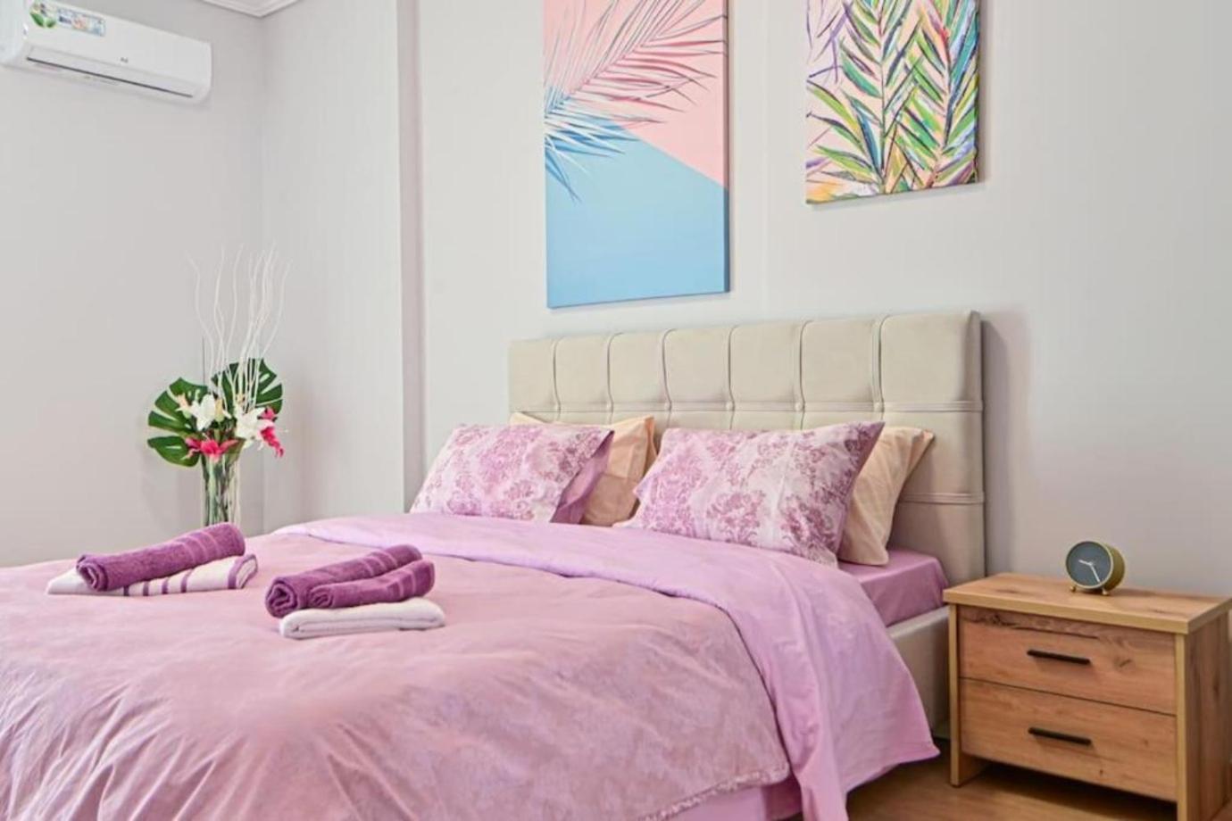 Cozy Apartment Located On Piraeus Port Area- Exteriör bild