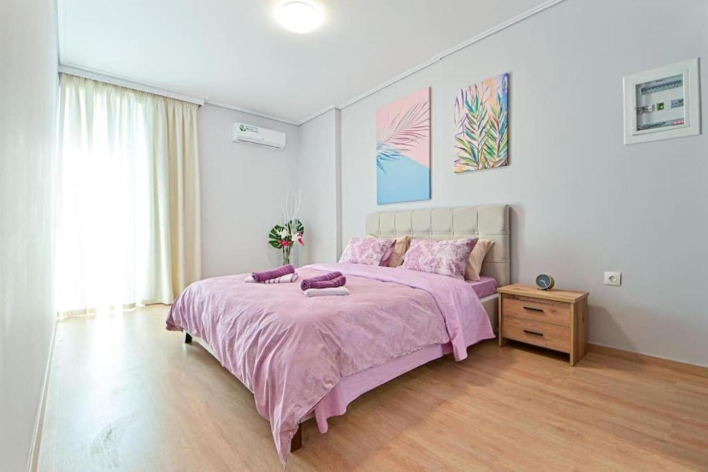 Cozy Apartment Located On Piraeus Port Area- Exteriör bild